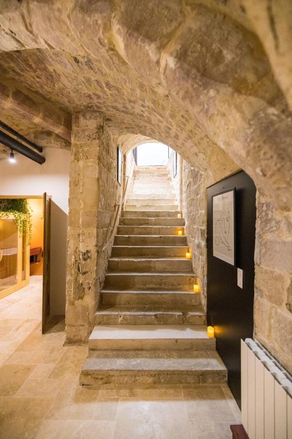 L'Autel La Crypte Mysterieuse De Rouen - Sauna & Balneo * Rouen